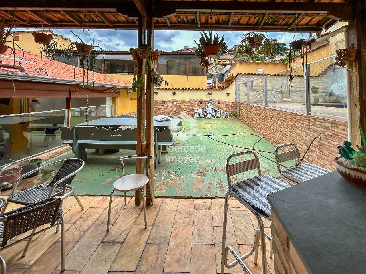 Casa à venda, 3 quartos no Caiçara.: 