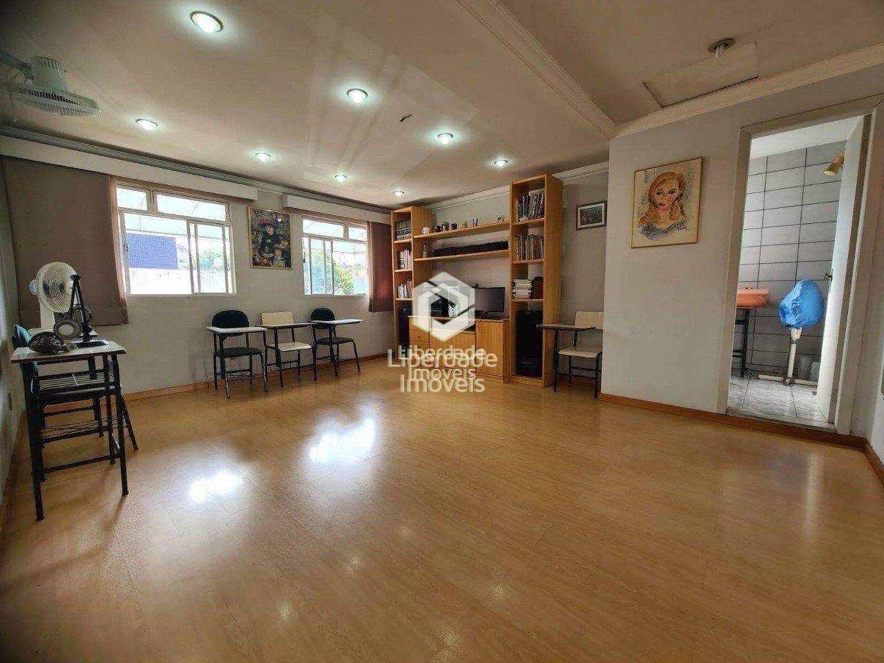 Casa à venda, 3 quartos no Caiçara.: 