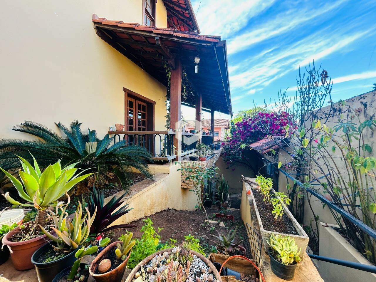 Casa à venda, 3 quartos no Caiçara.: 