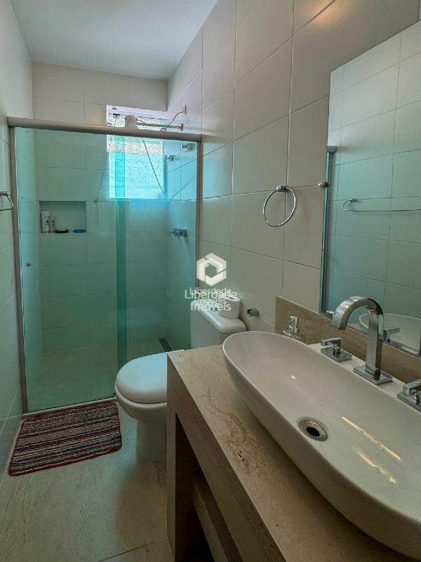 Casa geminada à venda, 3 quartos no Caiçara.: 