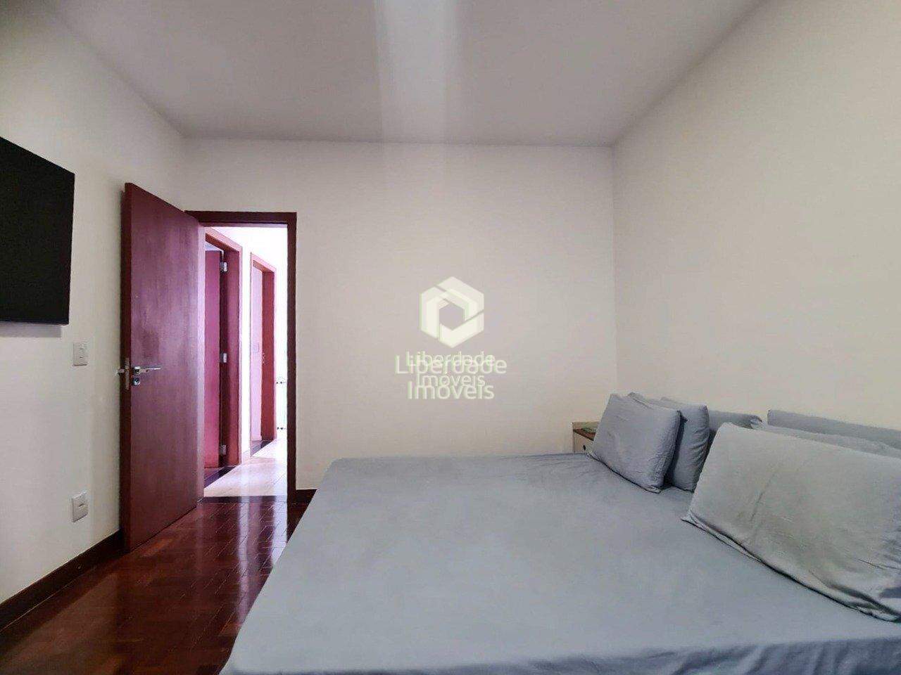 https://cdn.imoview.com.br/liberdadeimoveis/Imoveis/5699/dpq72-imovel-5734-8-1742587860.jpg?1742587861