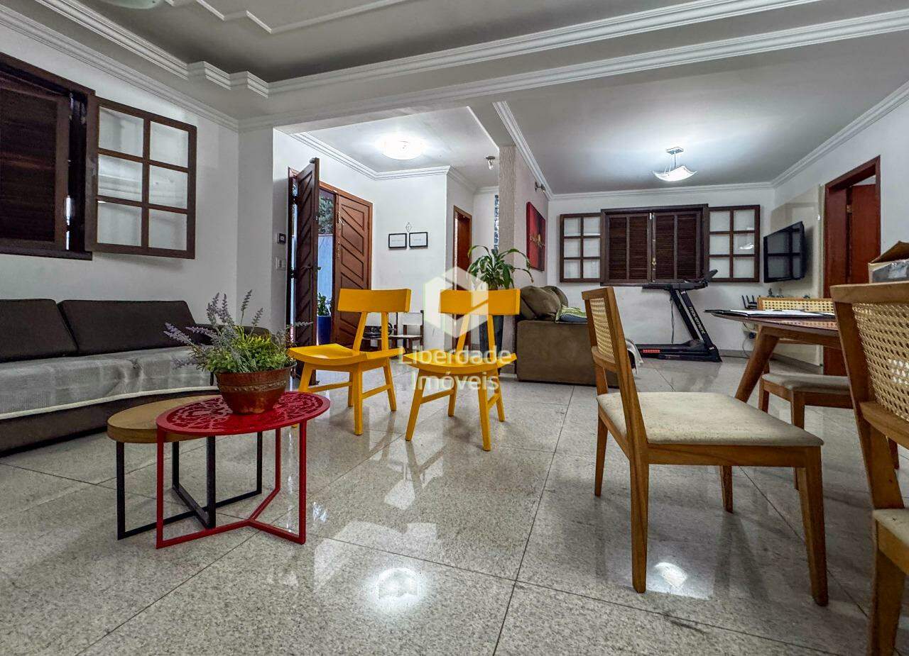 Casa à venda, 4 quartos no Caiçara.: 