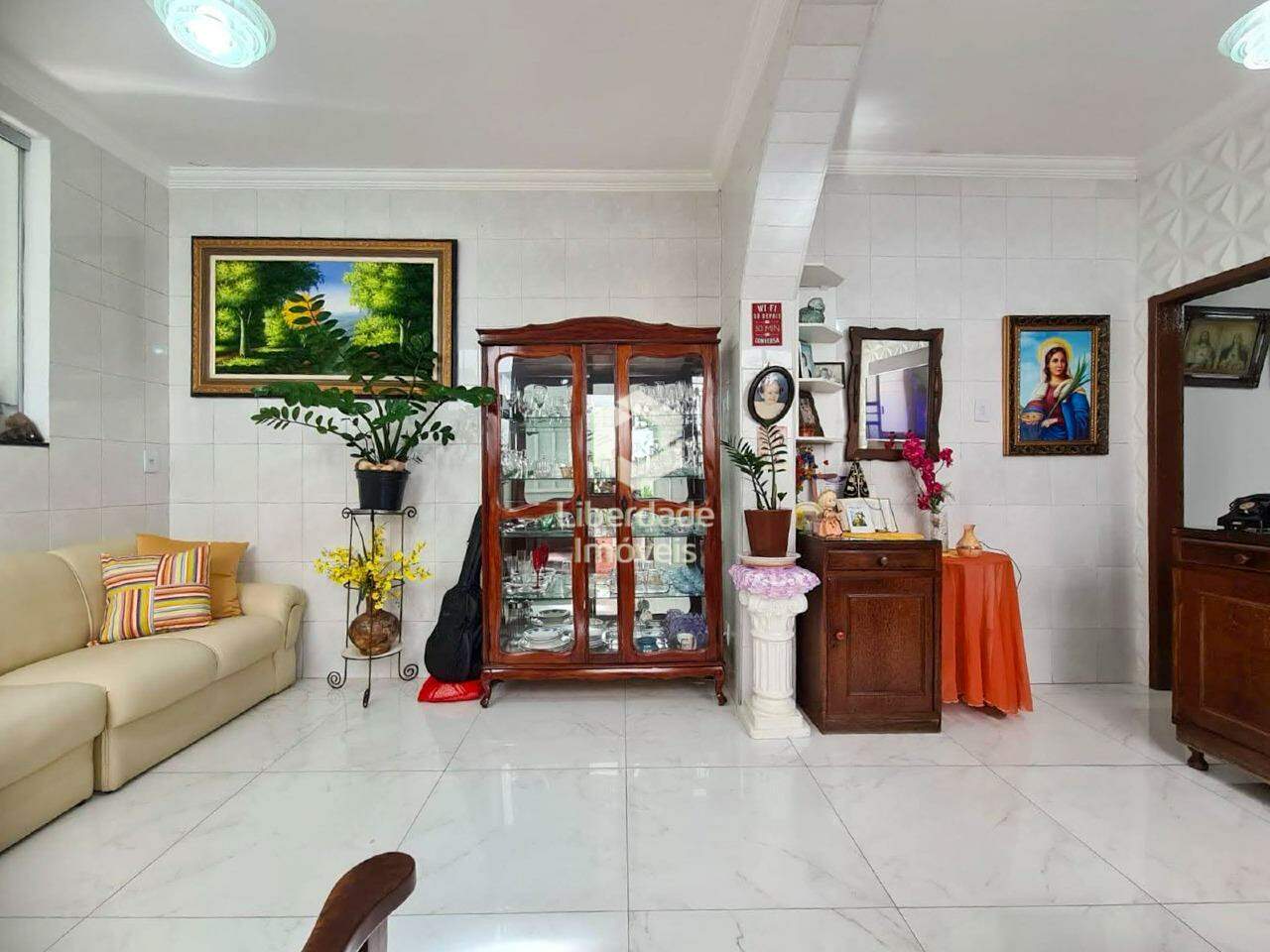 Casa à venda, 3 quartos no Caiçara.: 