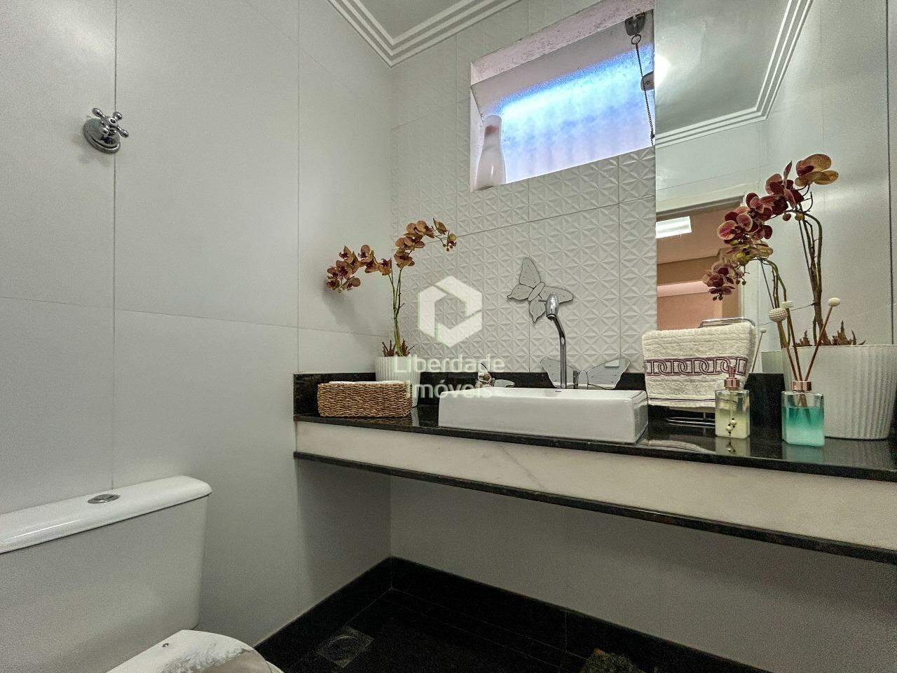 Casa à venda, 4 quartos no Caiçara.: 