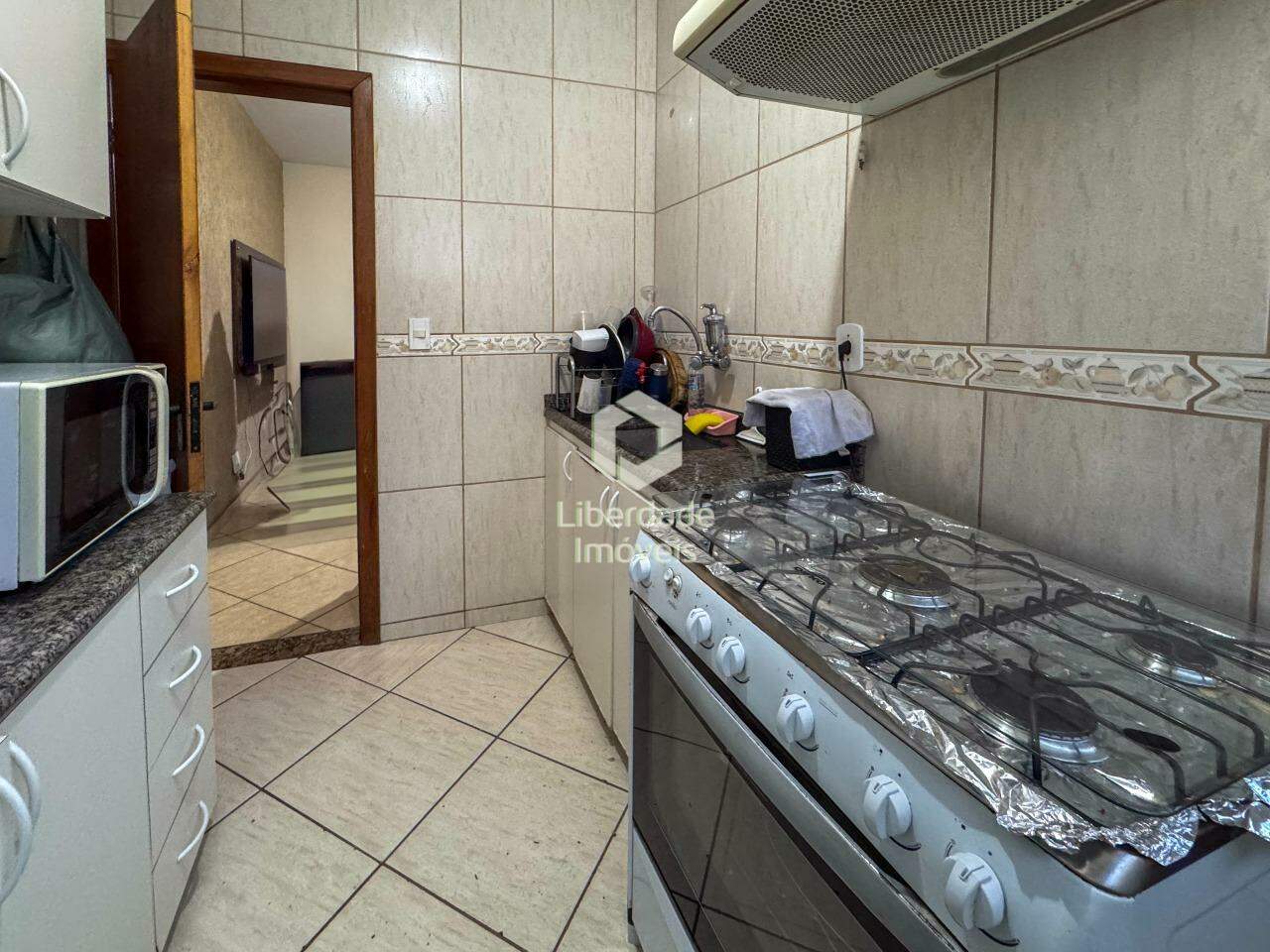 https://cdn.imoview.com.br/liberdadeimoveis/Imoveis/5875/r05dj-18-img-5940-1750554458.jpg?1750678816