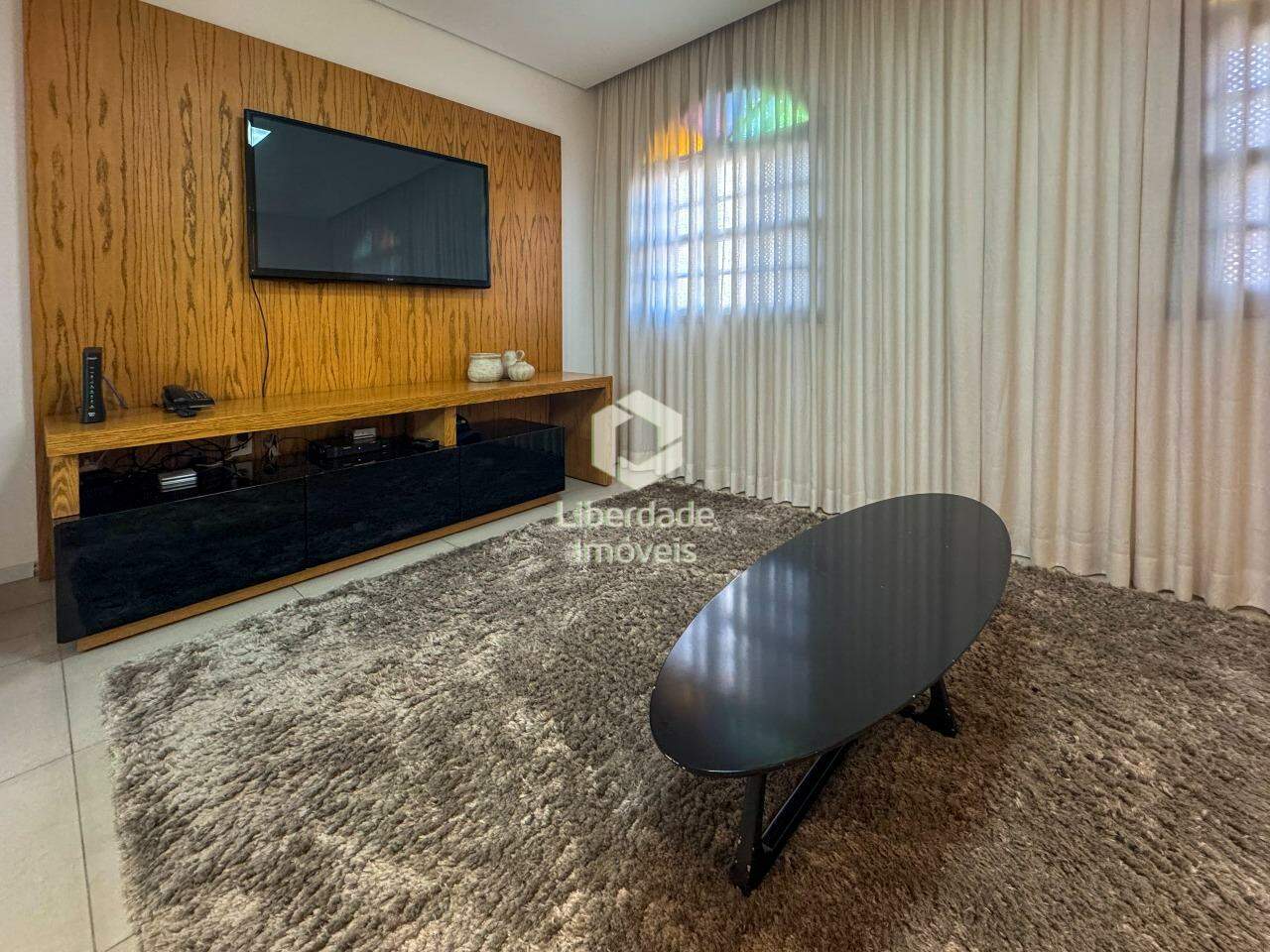 Casa à venda, 3 quartos no Caiçara.: 
