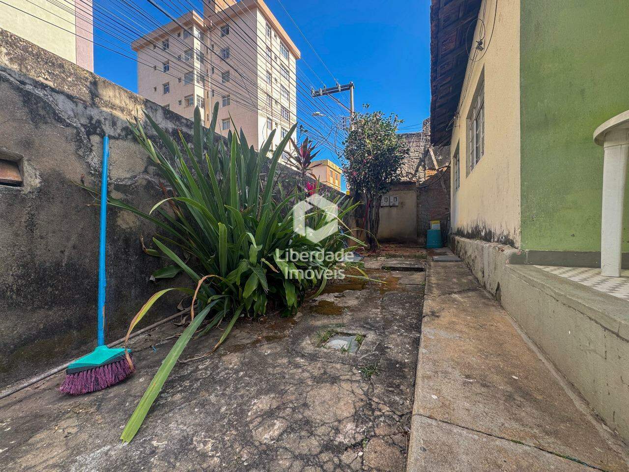 https://cdn.imoview.com.br/liberdadeimoveis/Imoveis/5898/a3wkb-17-img-6614-1752091188.jpg?1752091189