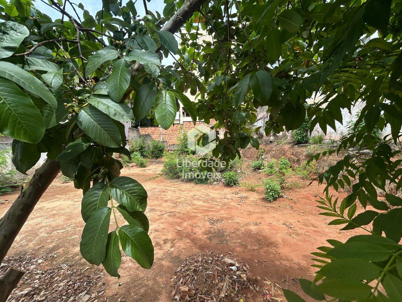 Lote à venda, no Caiçara.: 