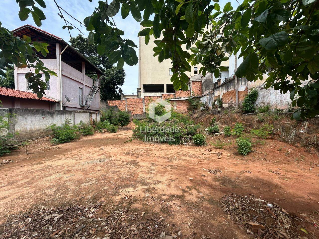 Lote à venda, no Caiçara.: 