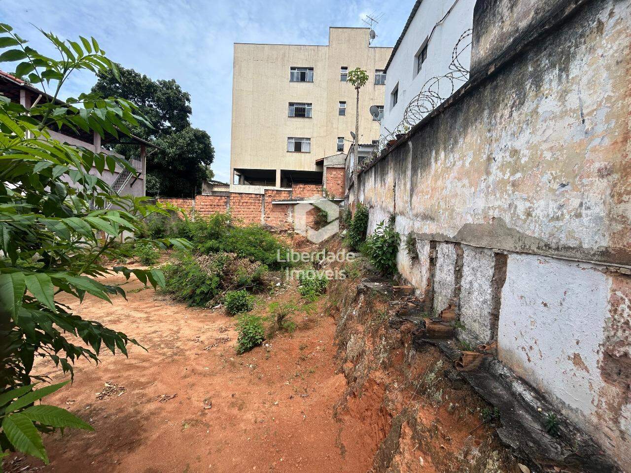 Lote à venda, no Caiçara.: 