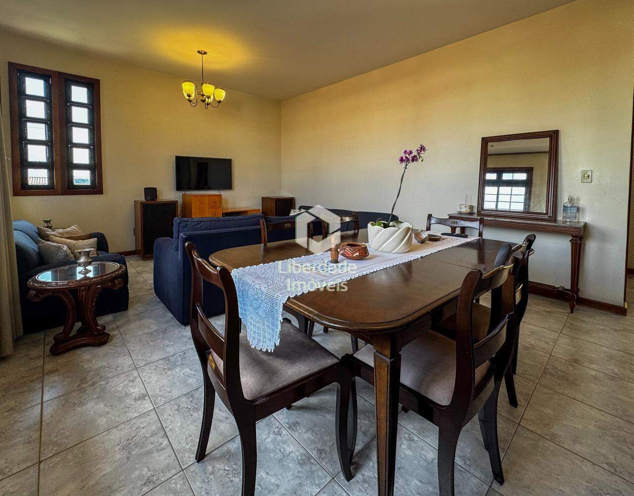 Casa à venda, 3 quartos no Caiçara.: 