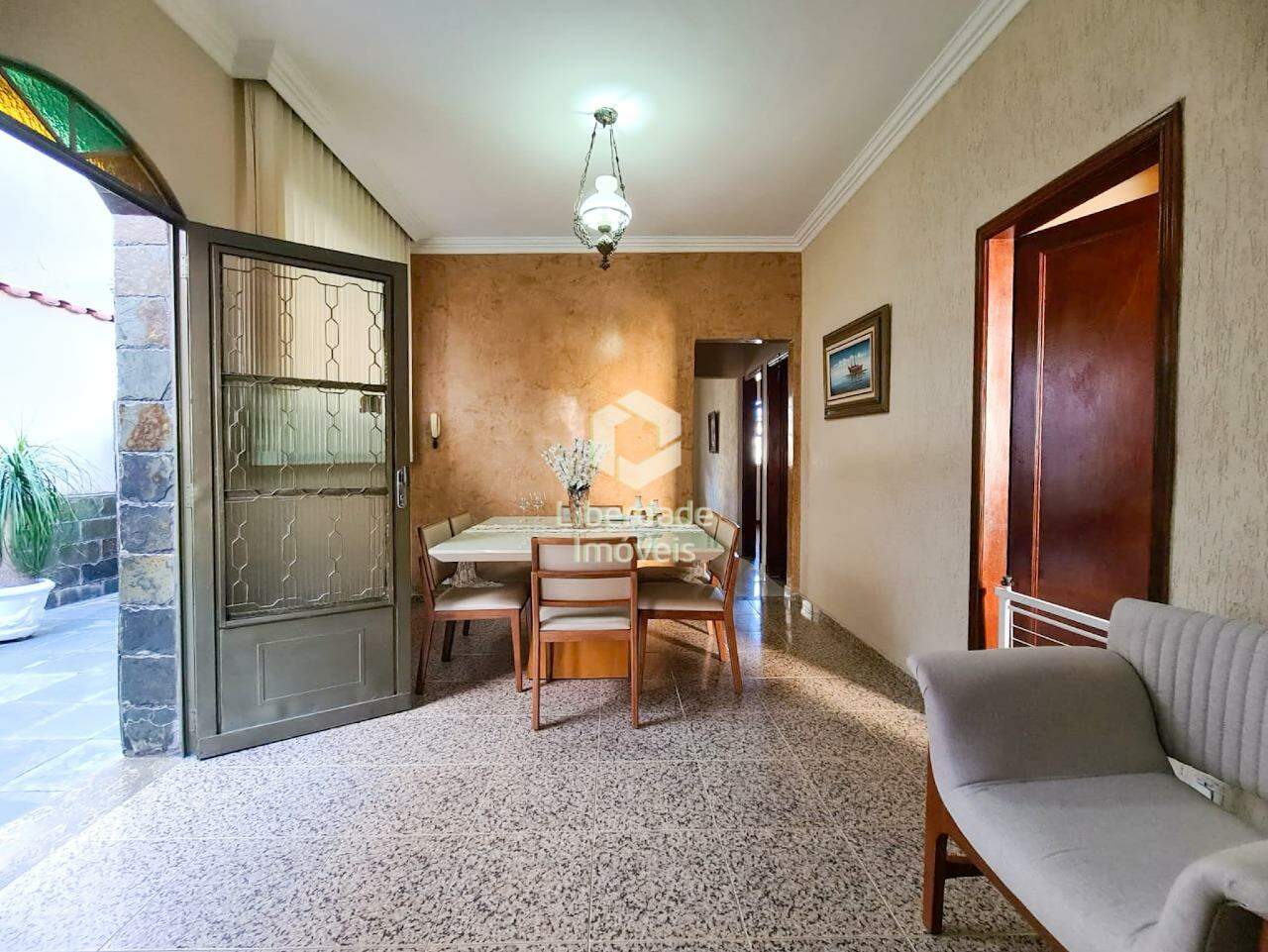 Casa à venda, 3 quartos no Caiçara.: 