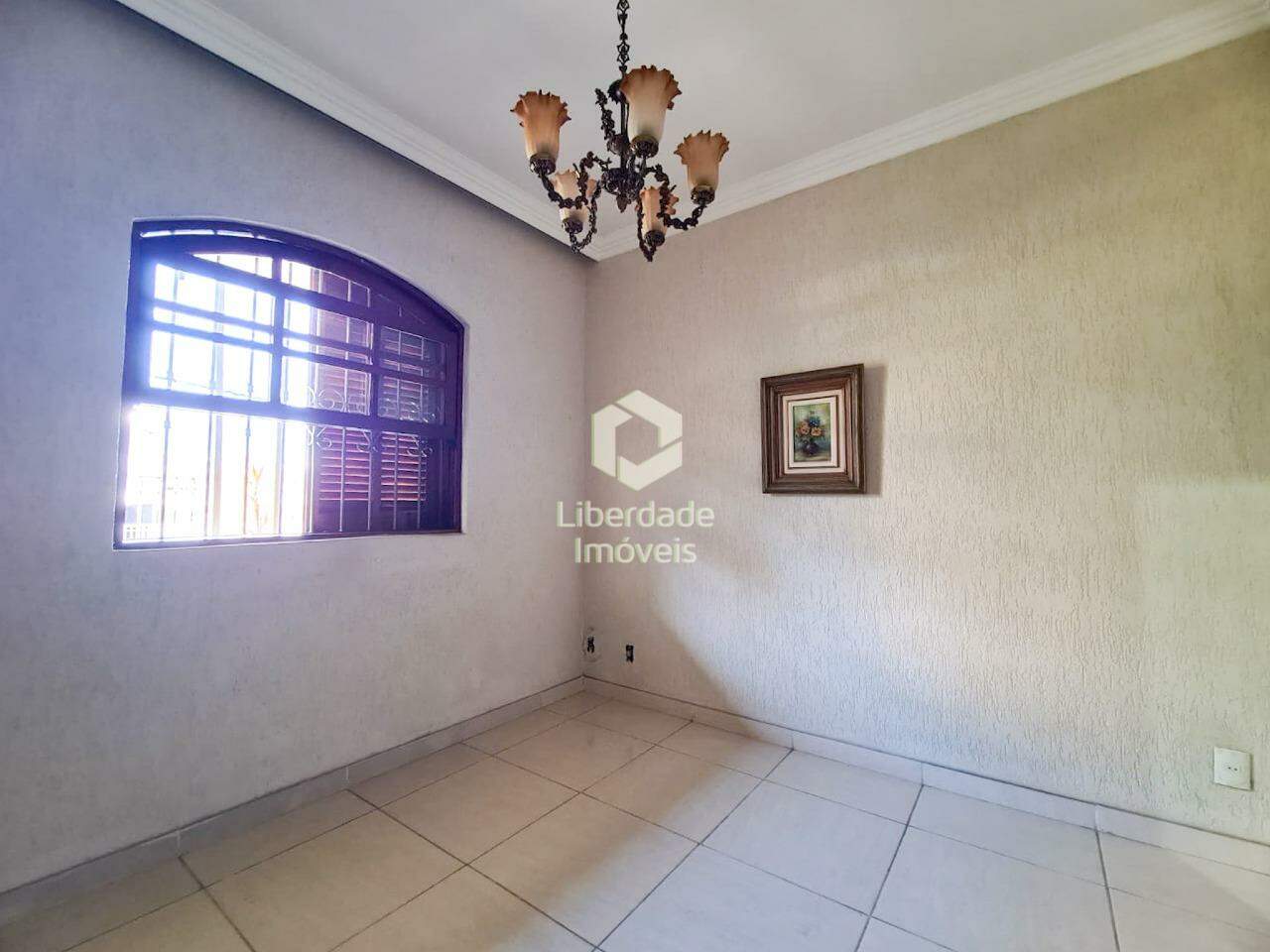 Casa à venda, 3 quartos no Caiçara.: 