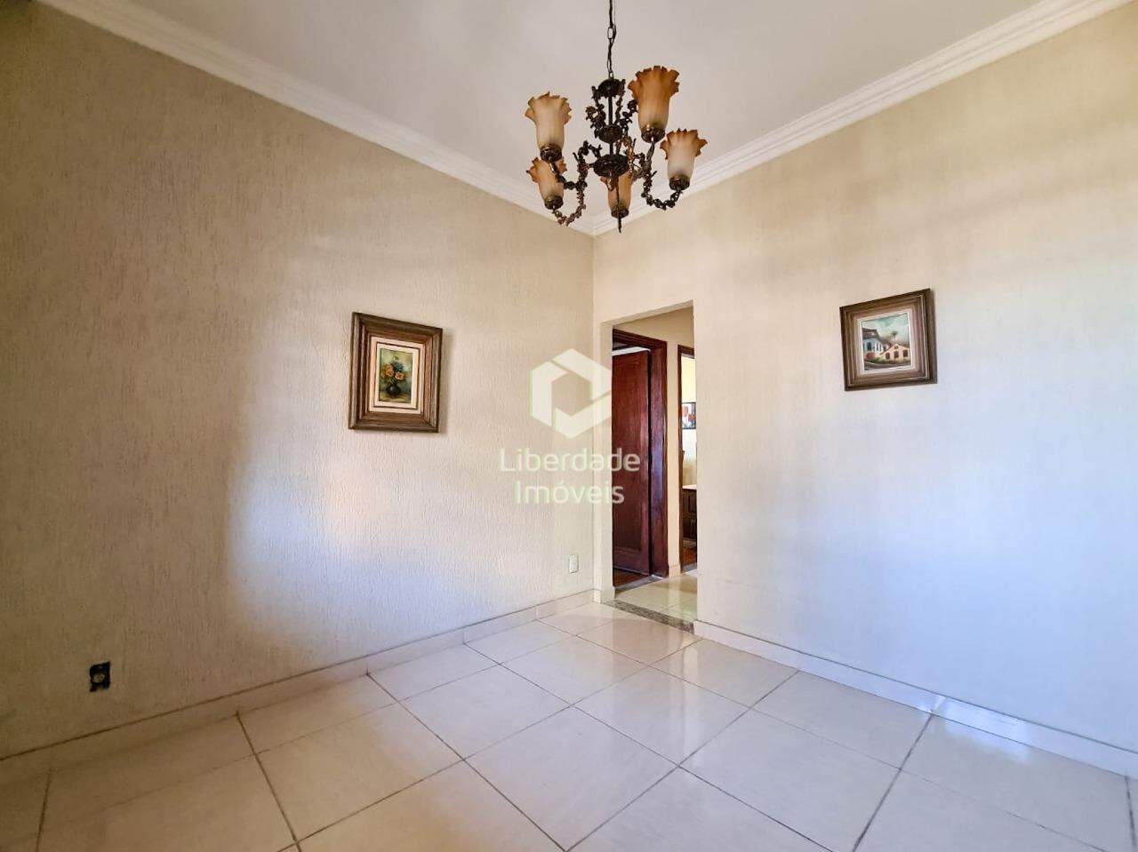 Casa à venda, 3 quartos no Caiçara.: 
