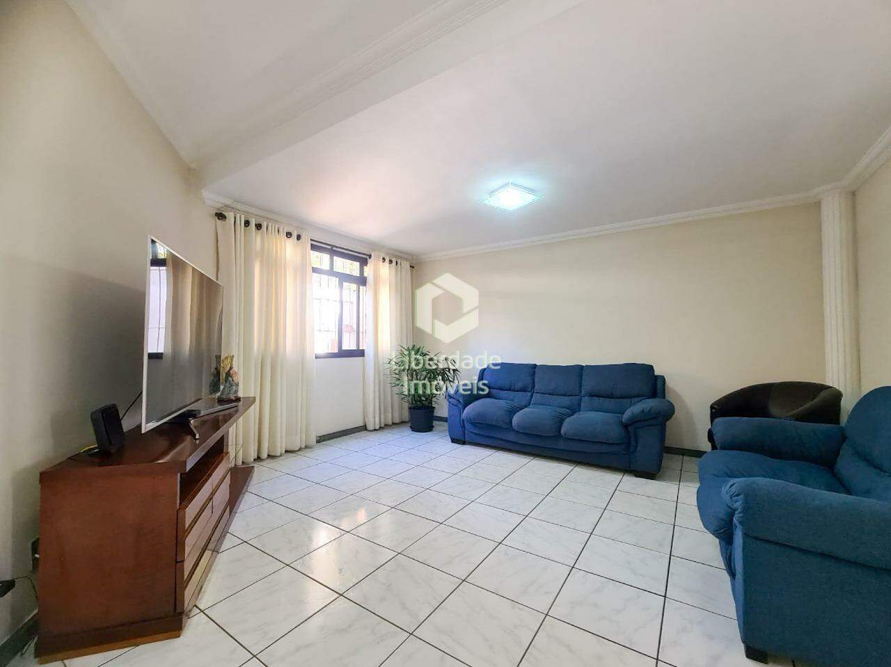 Casa à venda, 3 quartos no Caiçara.: 