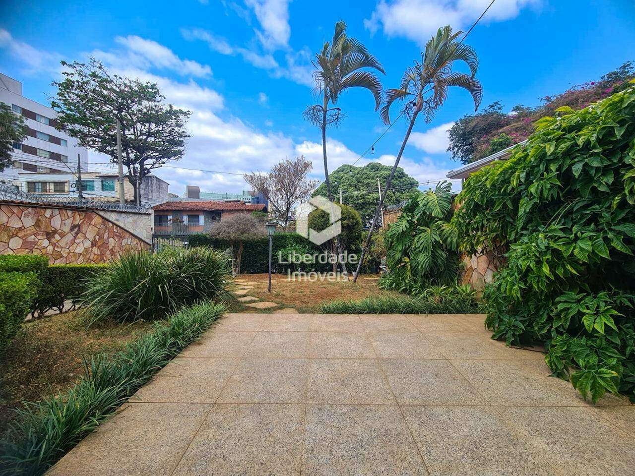 Casa à venda, 4 quartos no Caiçara.: 
