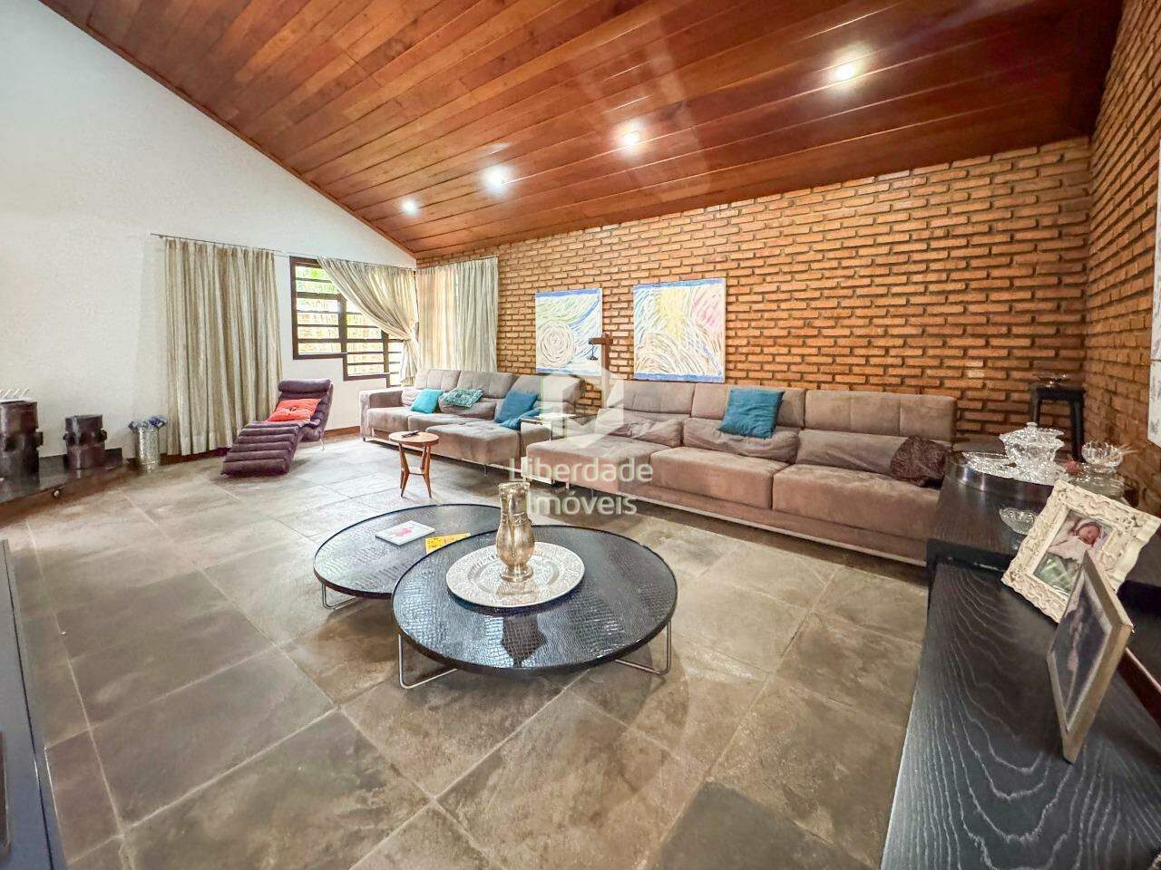 Casa à venda, 4 quartos no Caiçara.: 