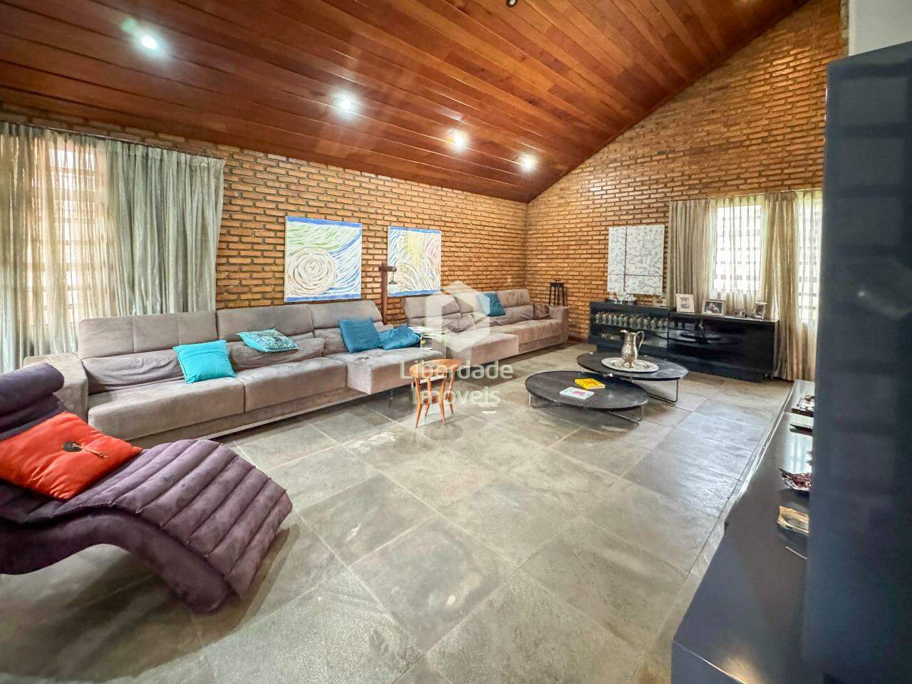 Casa à venda, 4 quartos no Caiçara.: 