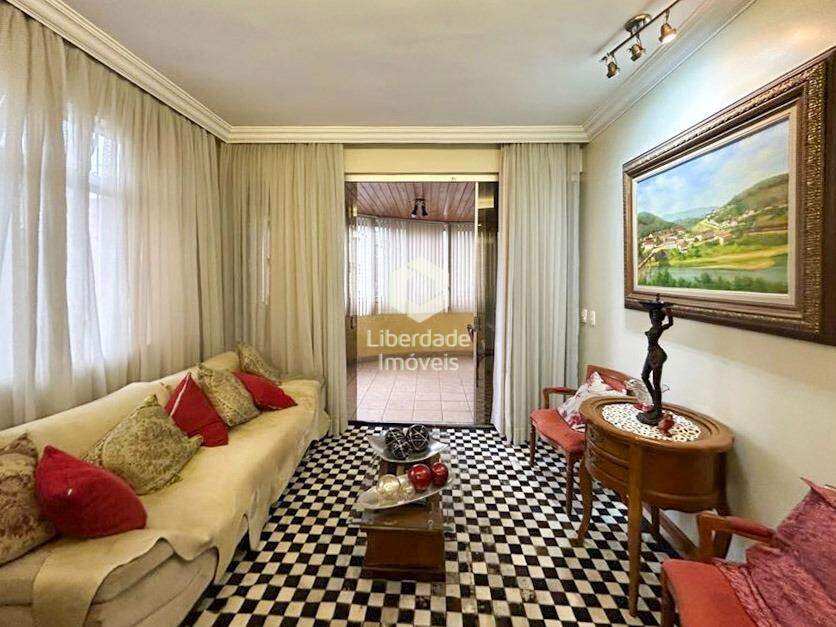 Apartamento com área privativa à venda, 4 quartos no Padre Eustáquio.: 