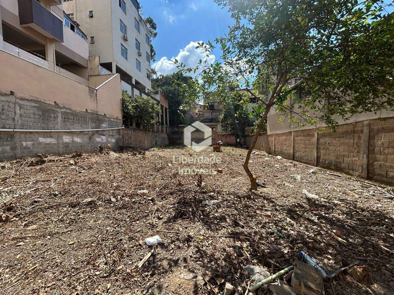 Lote à venda, no Caiçara.: 