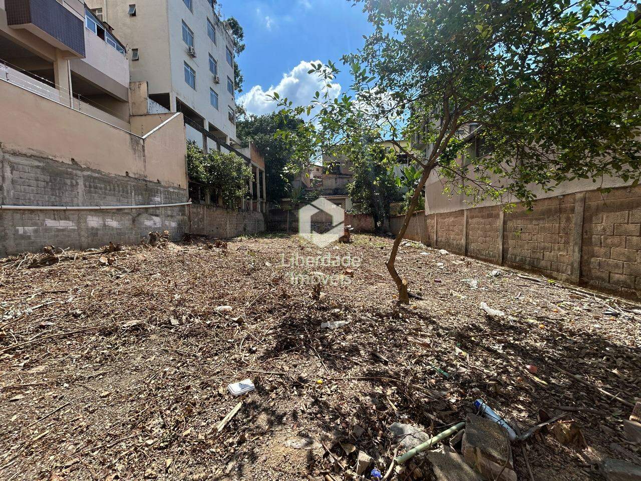Lote à venda, no Caiçara.: 
