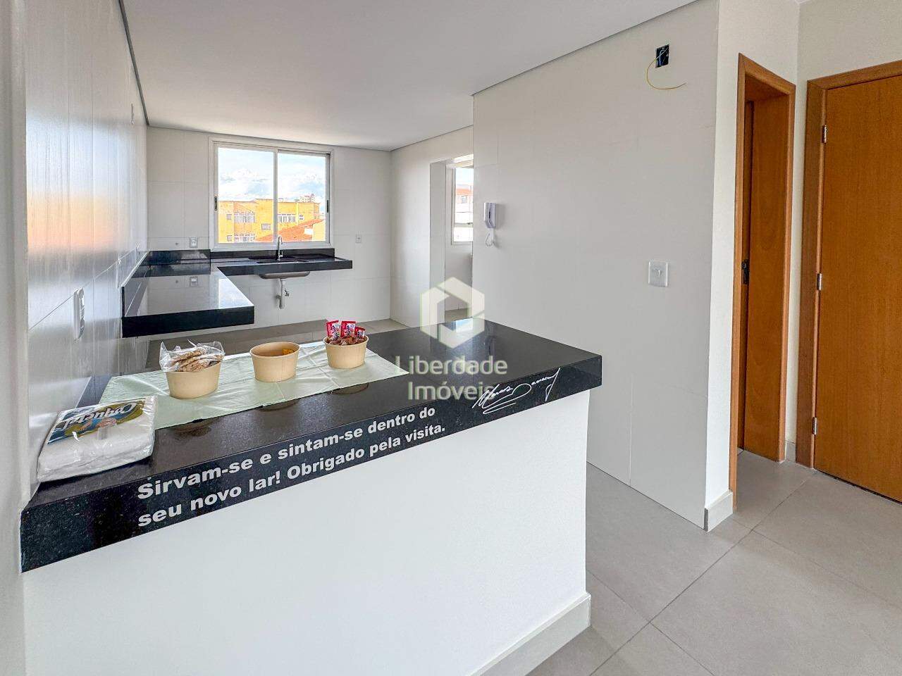 Apartamento à venda, 3 quartos no Monsenhor Messias.: 