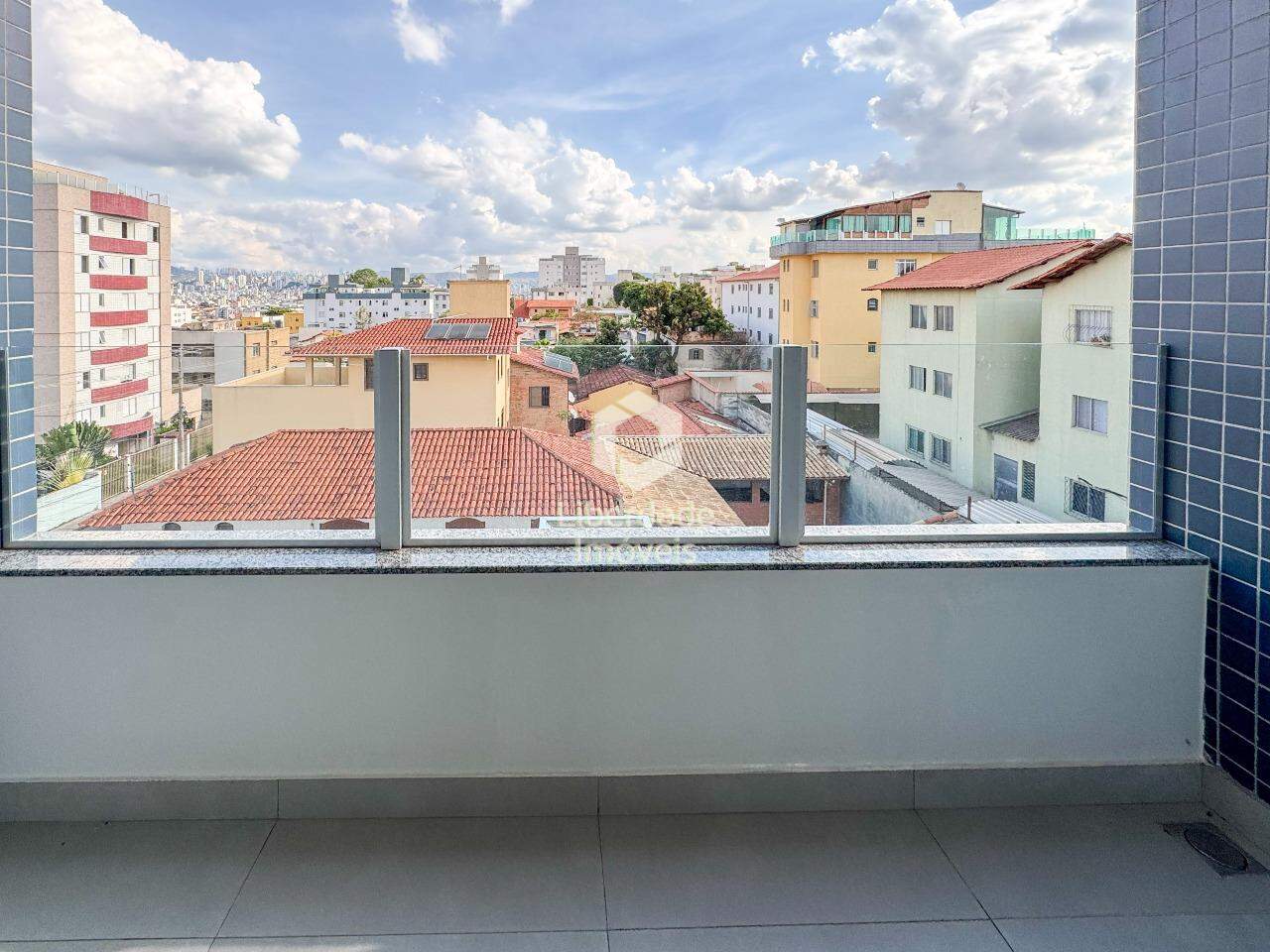 Apartamento à venda, 3 quartos no Monsenhor Messias.: 