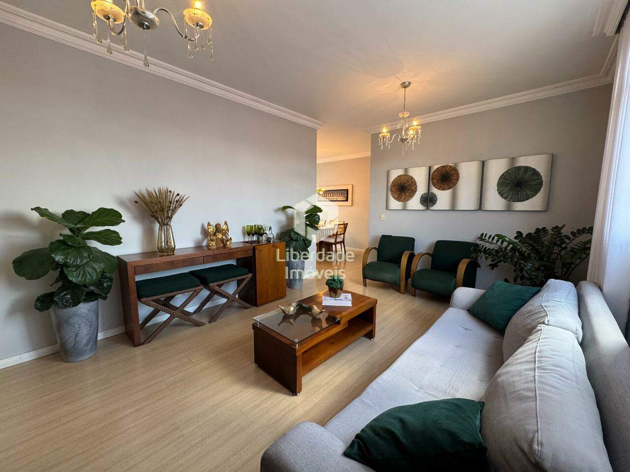 Apartamento à venda, 4 quartos no Padre Eustáquio.: 