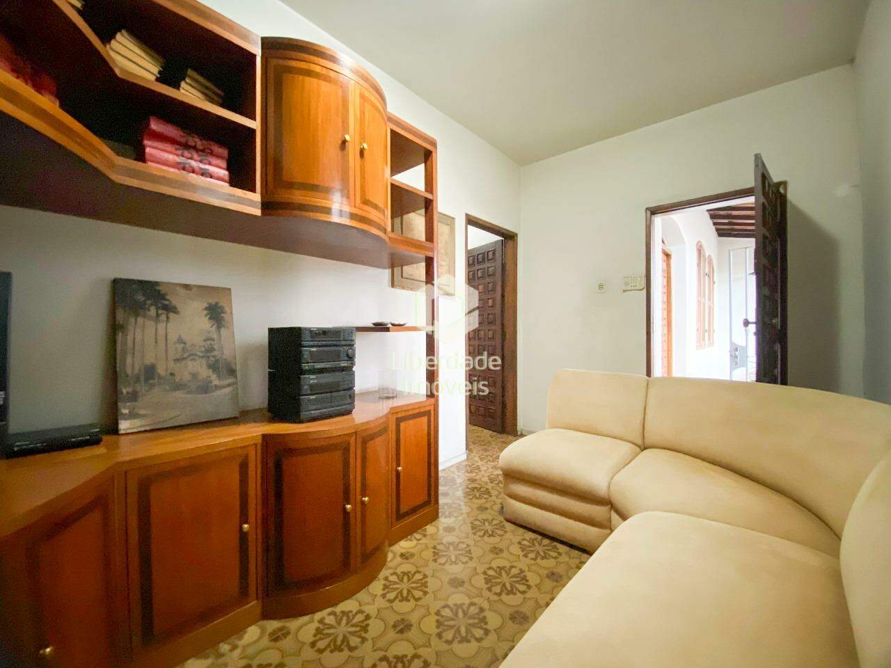 Casa à venda, 4 quartos no Caiçara.: 