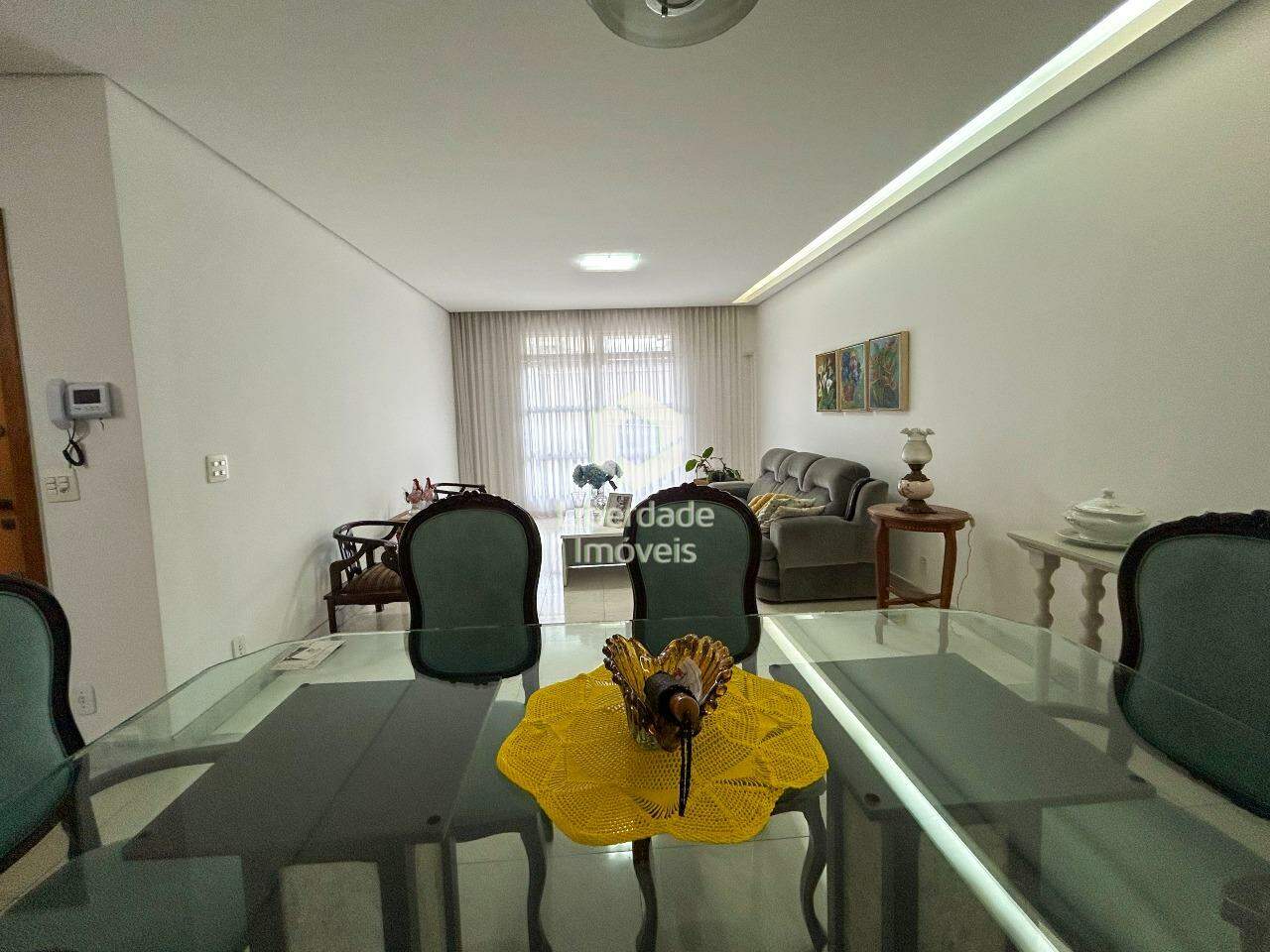 Casa à venda, 6 quartos no Jardim Montanhês.: 