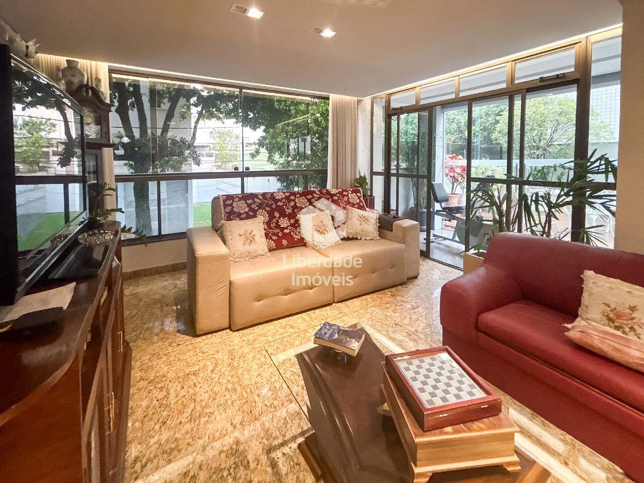 Apartamento com área privativa à venda, 4 quartos no Jaraguá.: 