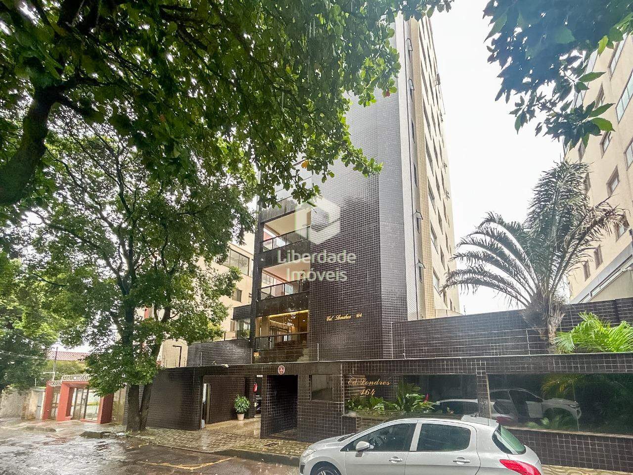 Apartamento com área privativa à venda, 4 quartos no Jaraguá.: 