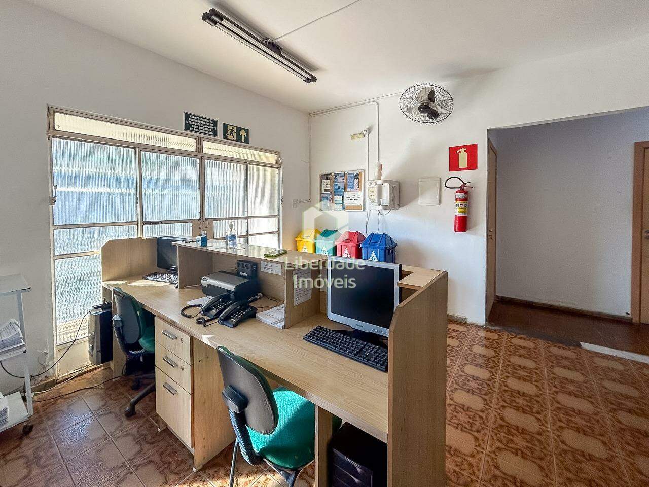 Casa comercial à venda, 4 quartos no Glória.: 