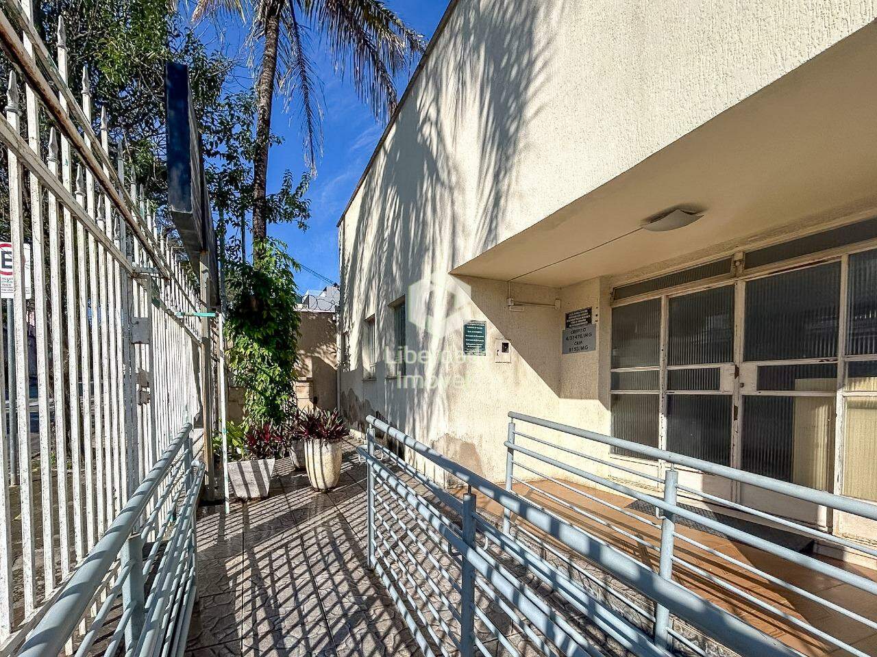Casa comercial à venda, 4 quartos no Glória.: 