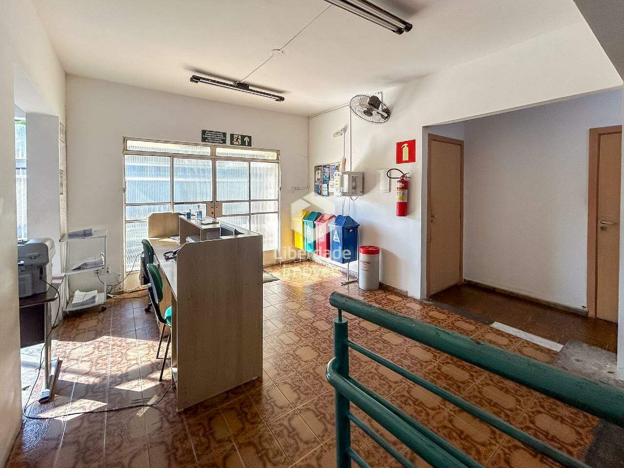 Casa comercial à venda, 4 quartos no Glória.: 