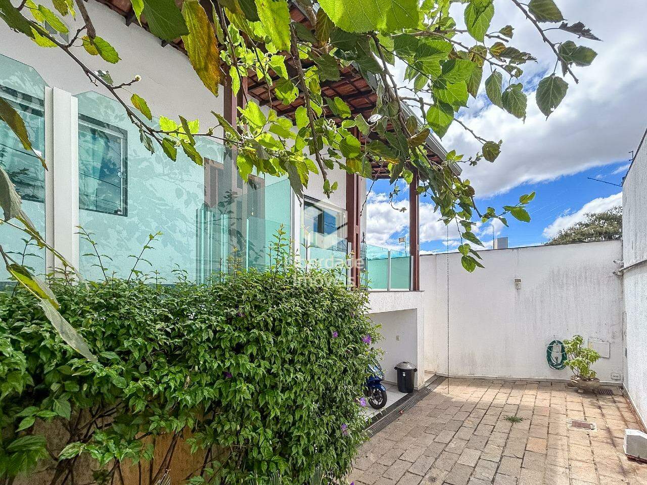Casa à venda, 3 quartos no Caiçara.: 