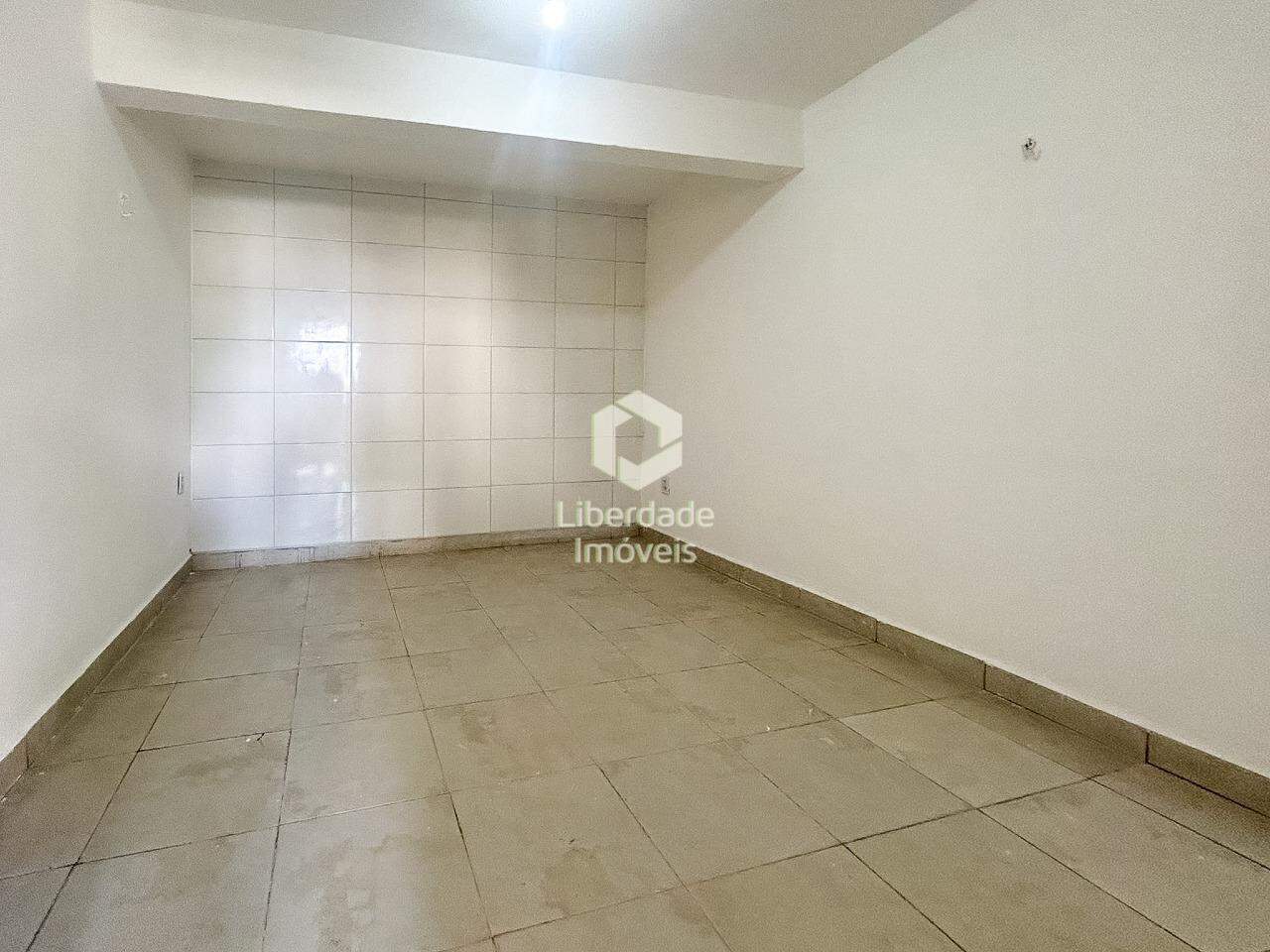 Barracão para aluguel, 2 quartos no Caiçara.: 