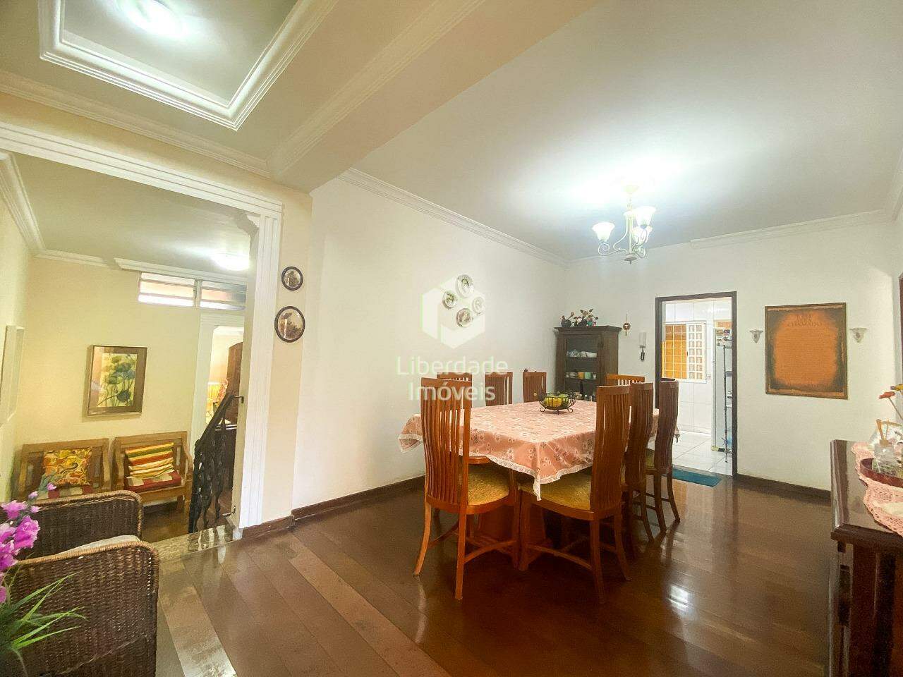 Casa à venda, 4 quartos no Caiçara.: 