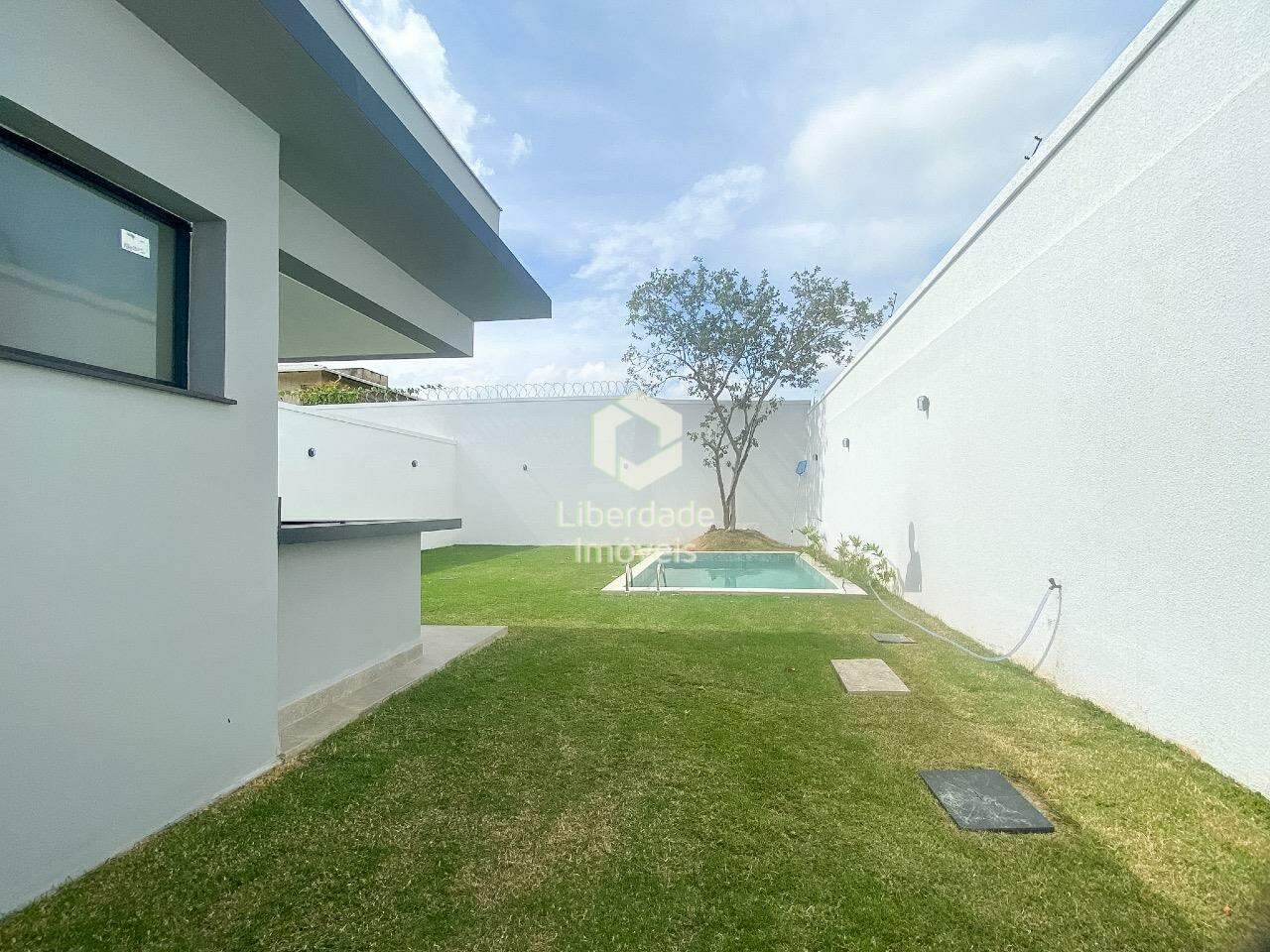 Casa à venda, 4 quartos no Trevo.: 