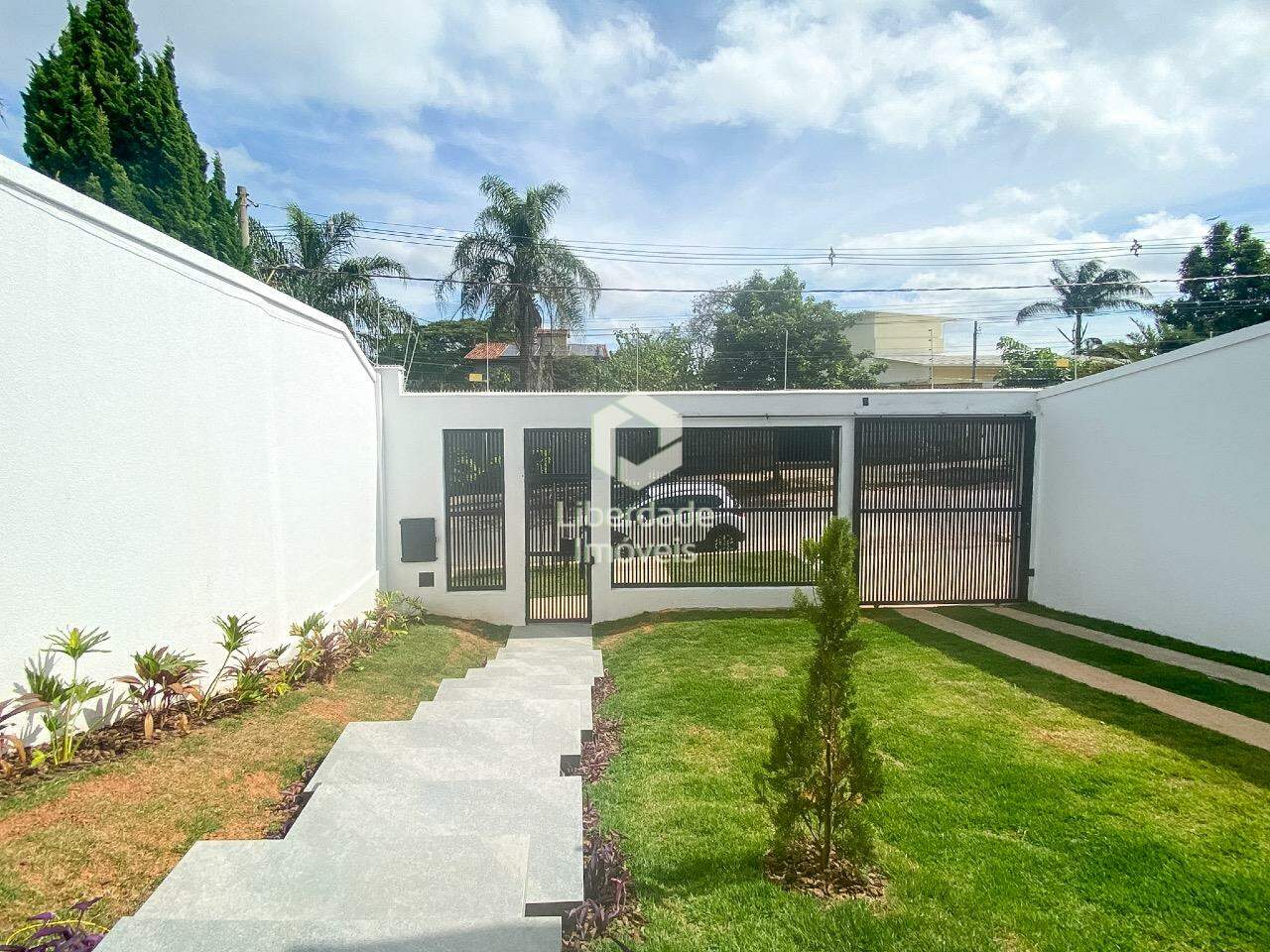 Casa à venda, 4 quartos no Trevo.: 