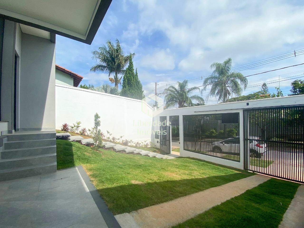 Casa à venda, 4 quartos no Trevo.: 