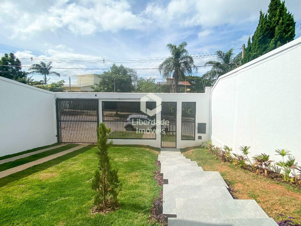 Casa à venda, 4 quartos no Trevo.: 