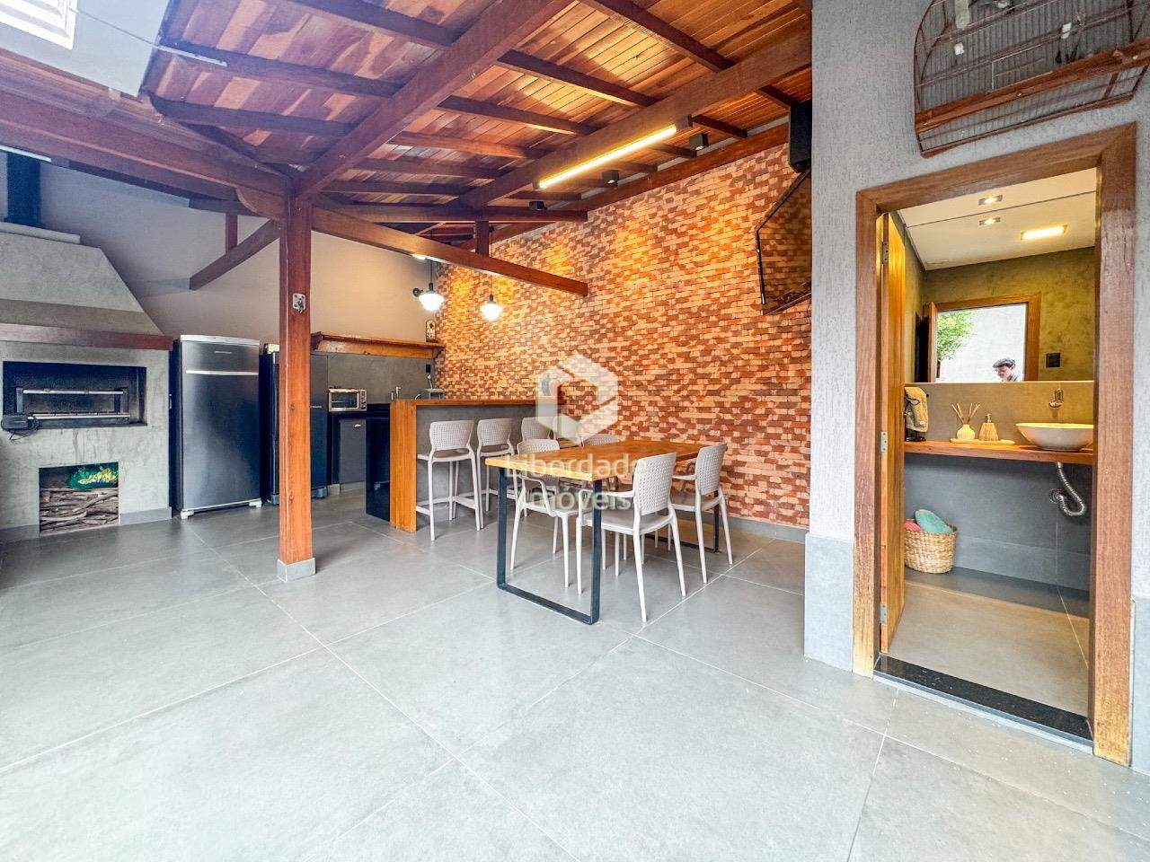 Casa à venda, 3 quartos no Coração Eucarístico.: 
