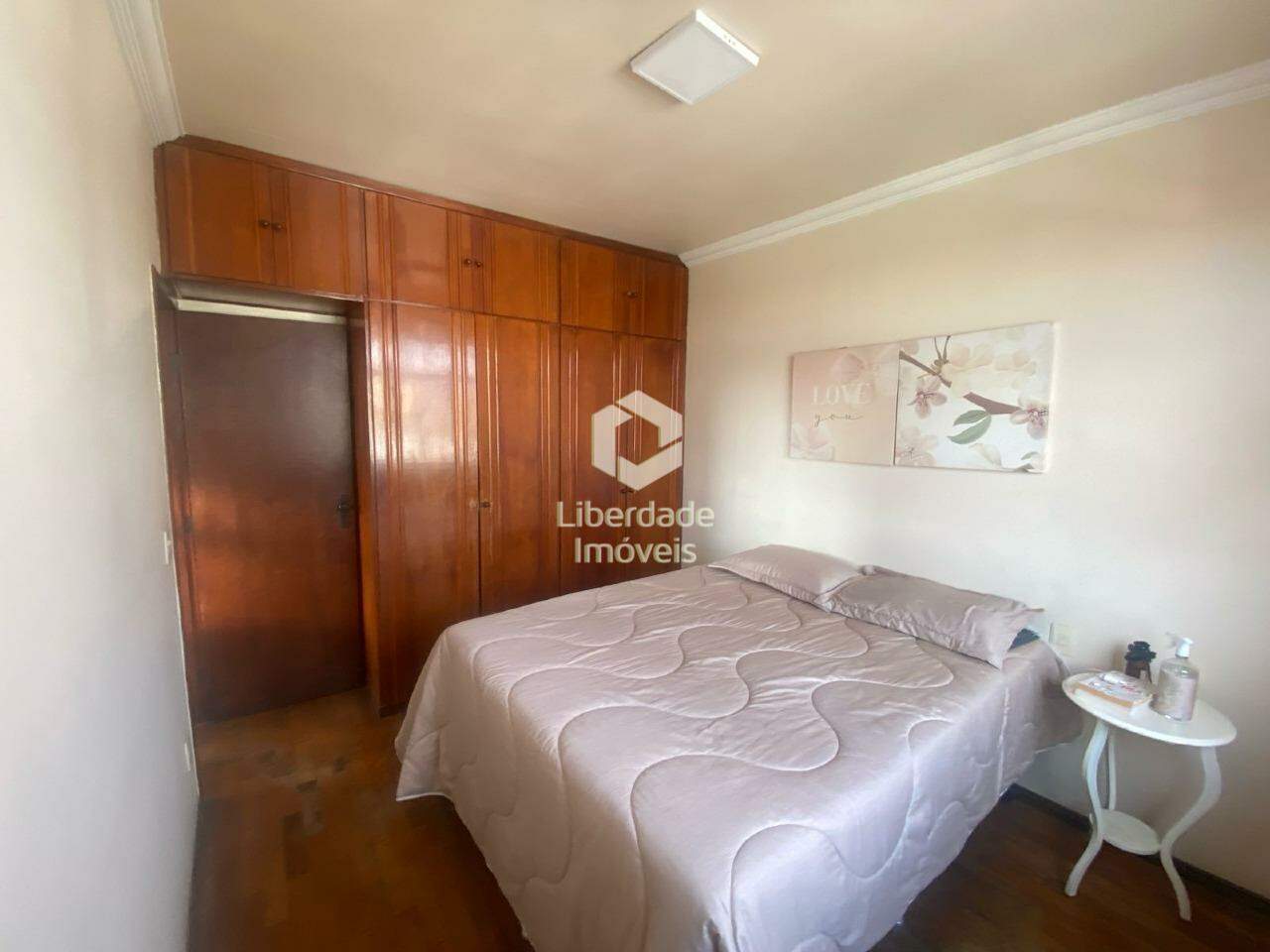 Apartamento à venda, 2 quartos no Caiçara.: 