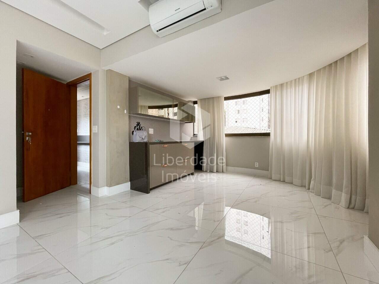 Apartamento à venda, 3 quartos no Gutierrez.: 