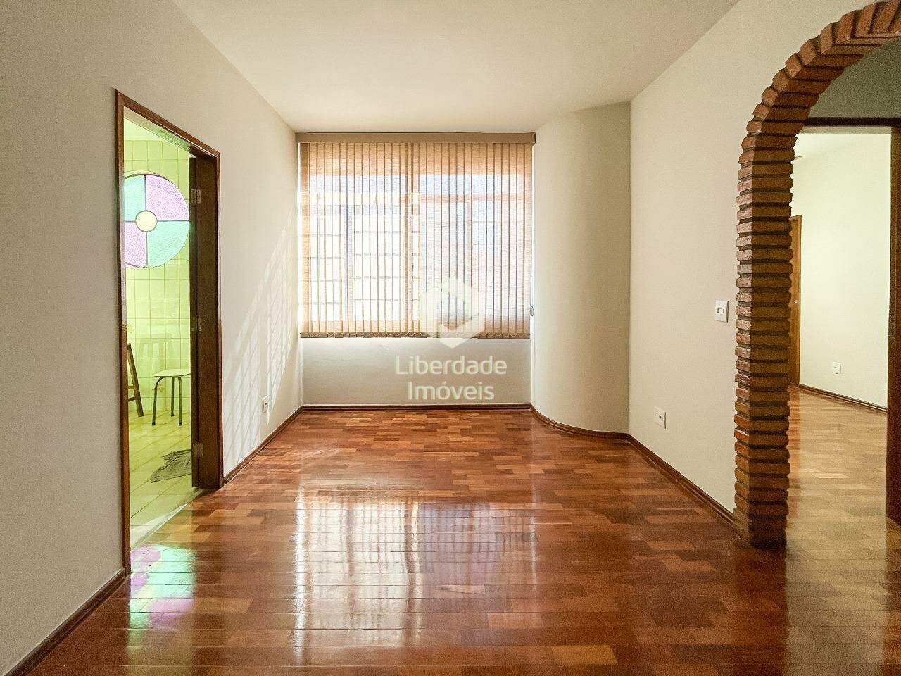 Apartamento para aluguel, 3 quartos no Caiçara.: 