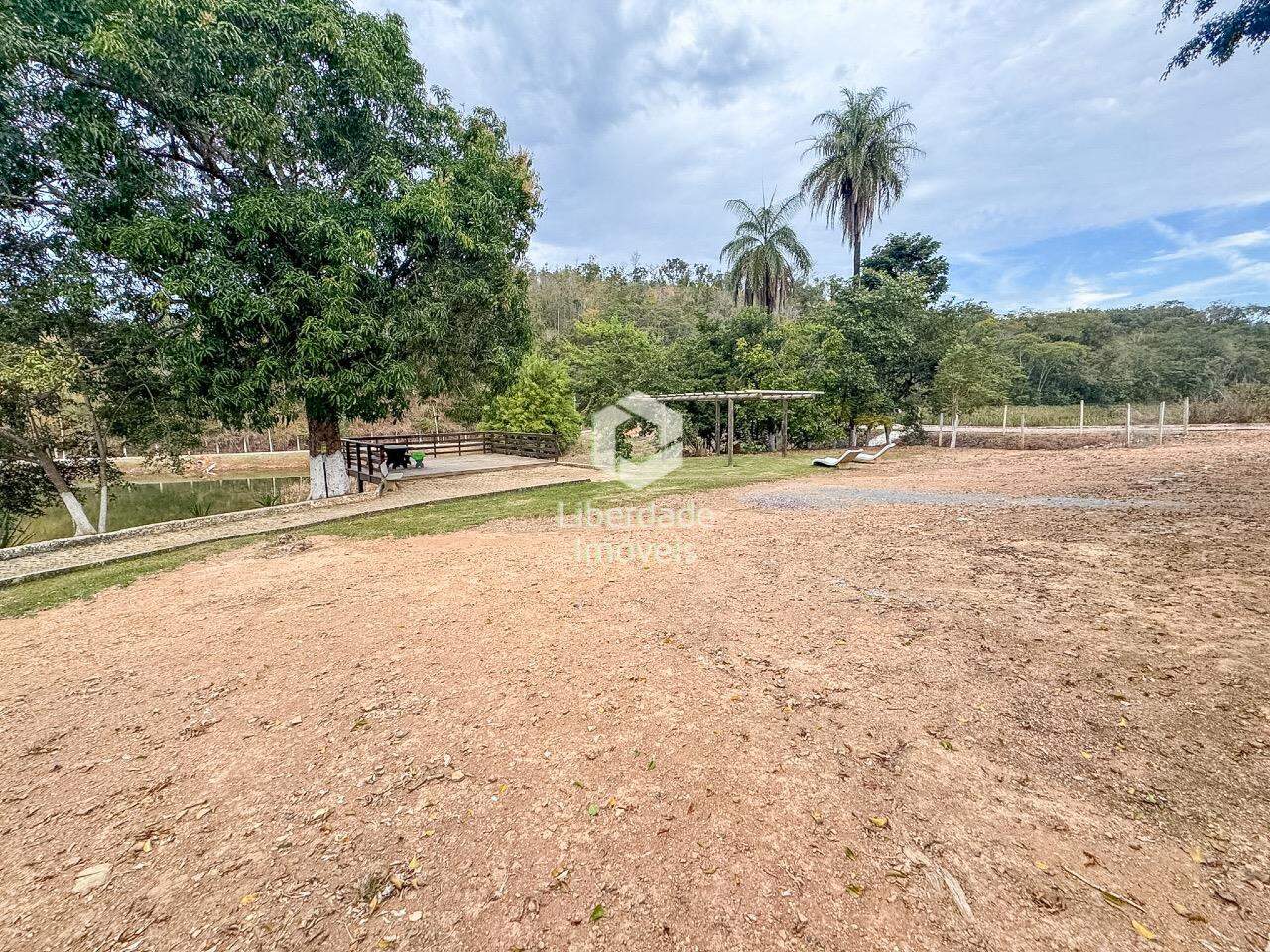 Lote em condomínio à venda, no Condomínio Vale do Sol.: 