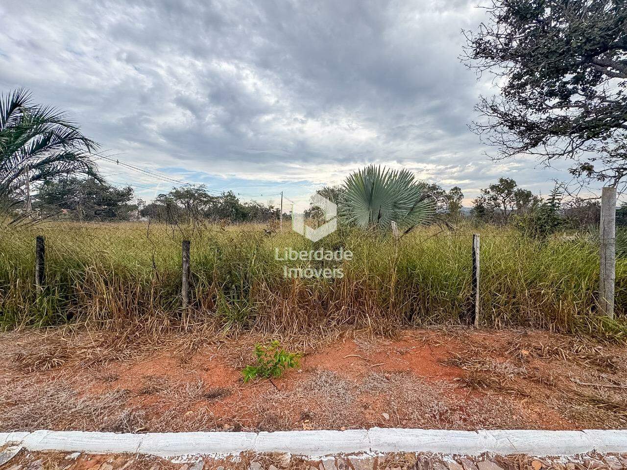 Lote em condomínio à venda, no Condomínio Vale do Sol.: 
