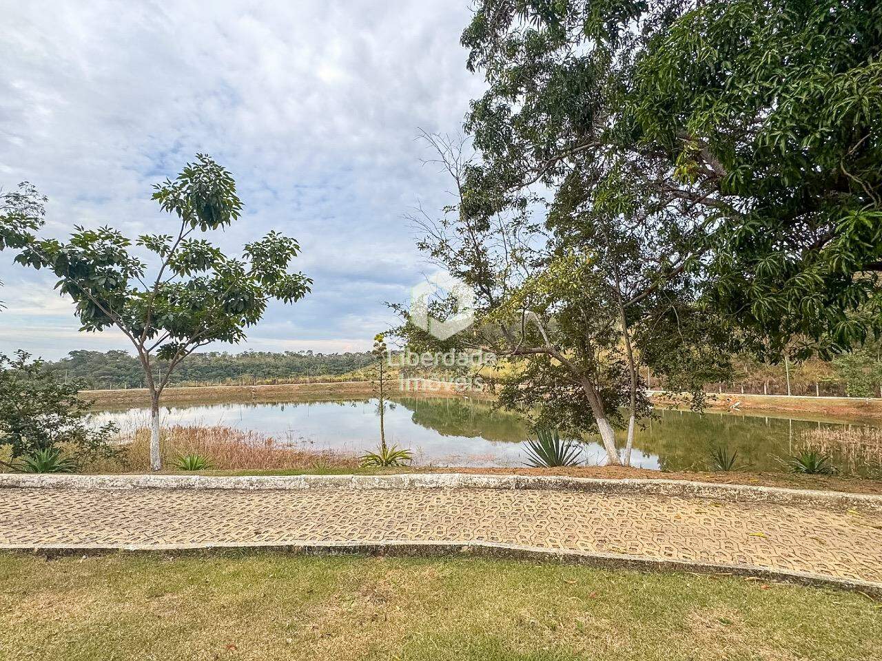 Lote em condomínio à venda, no Condomínio Vale do Sol.: 