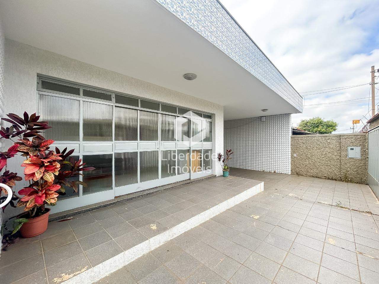 Casa à venda, 3 quartos no Caiçara.: 